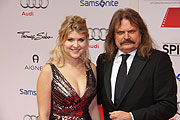 Kompoponist Leslie Mandokie mit Tochter und Schauspielerin Lara Mandokie ) @ Deutscher Filmball 2015 (©Foto. Martin Schmitz)